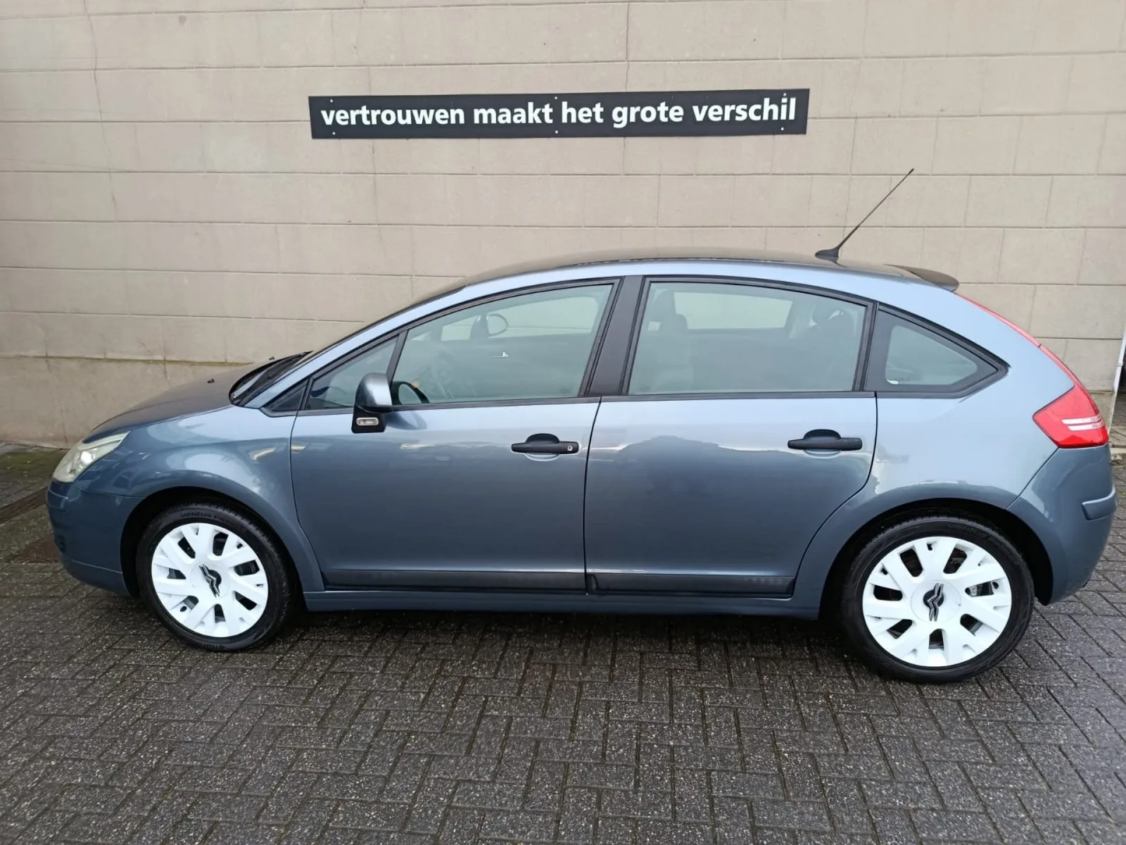 Citroën C4 (2007) — foto 1