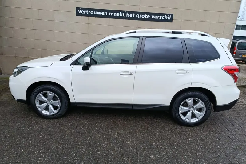 Subaru Forester (2017)