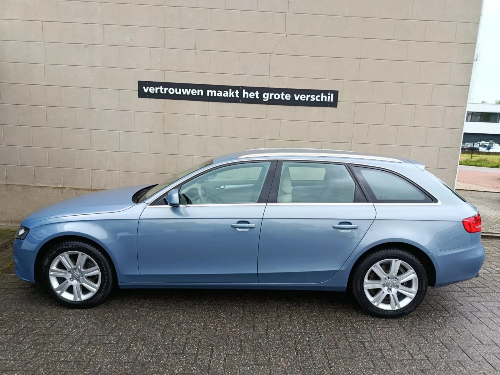 Audi A4 (2008) — foto 1