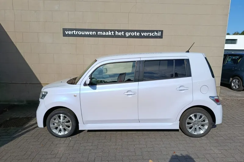 Daihatsu Materia (2007)