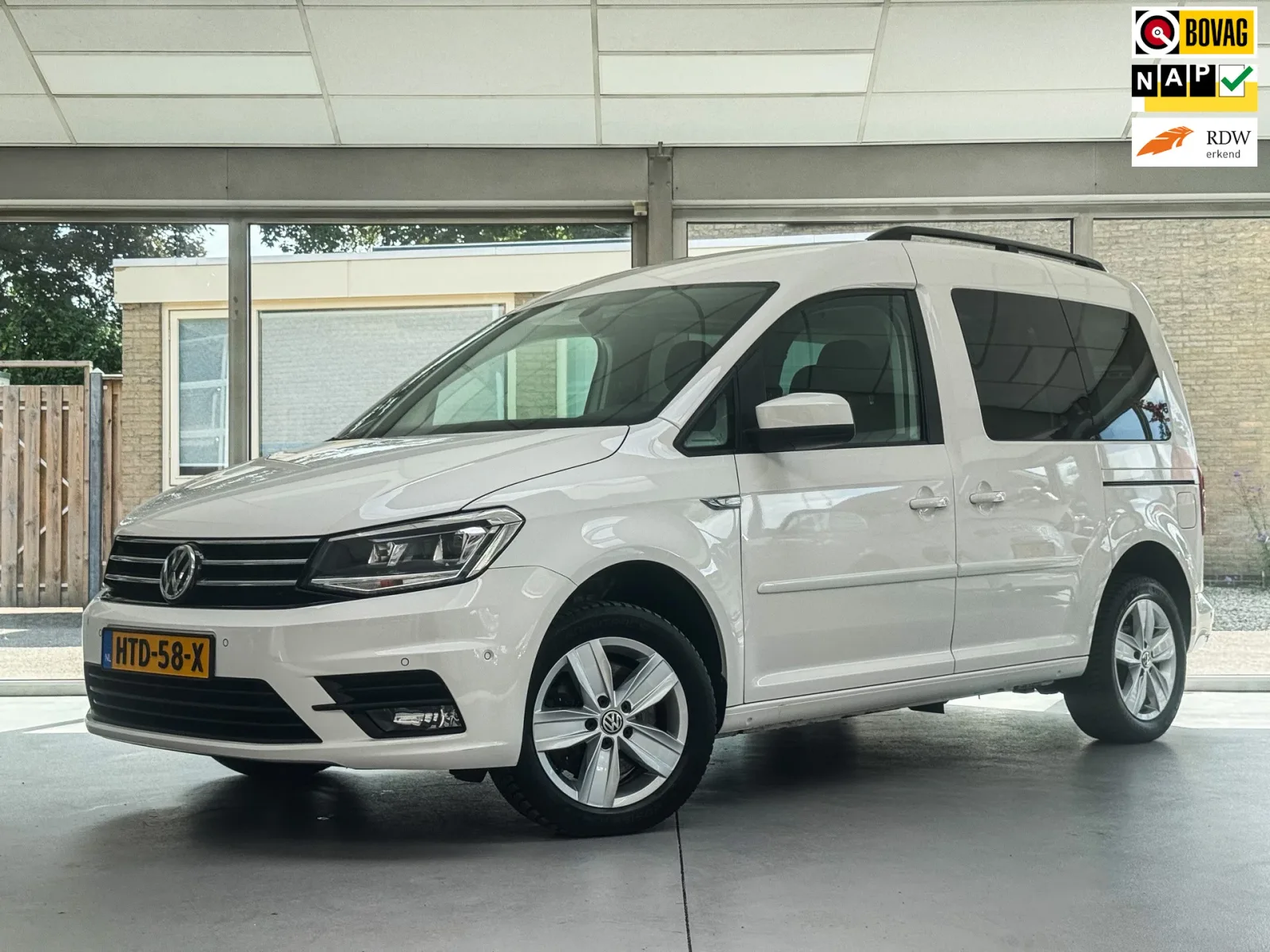 Volkswagen Caddy (2017) — foto 1