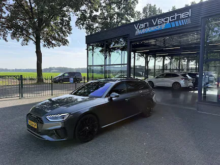 Audi A4 (2020) — foto 1