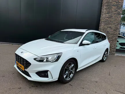 Ford Focus (2020) — foto 1