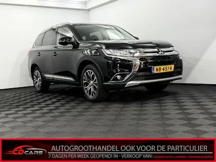 Mitsubishi Outlander (2017) — foto 1