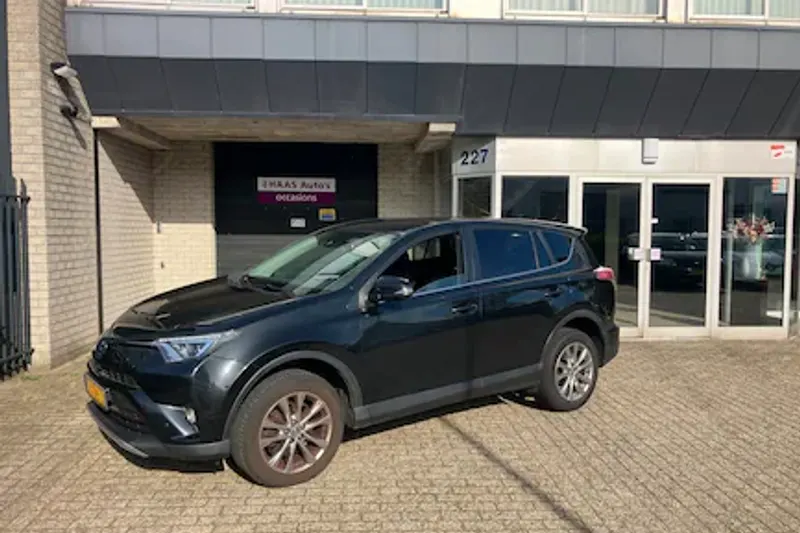 Toyota RAV4 (2017)
