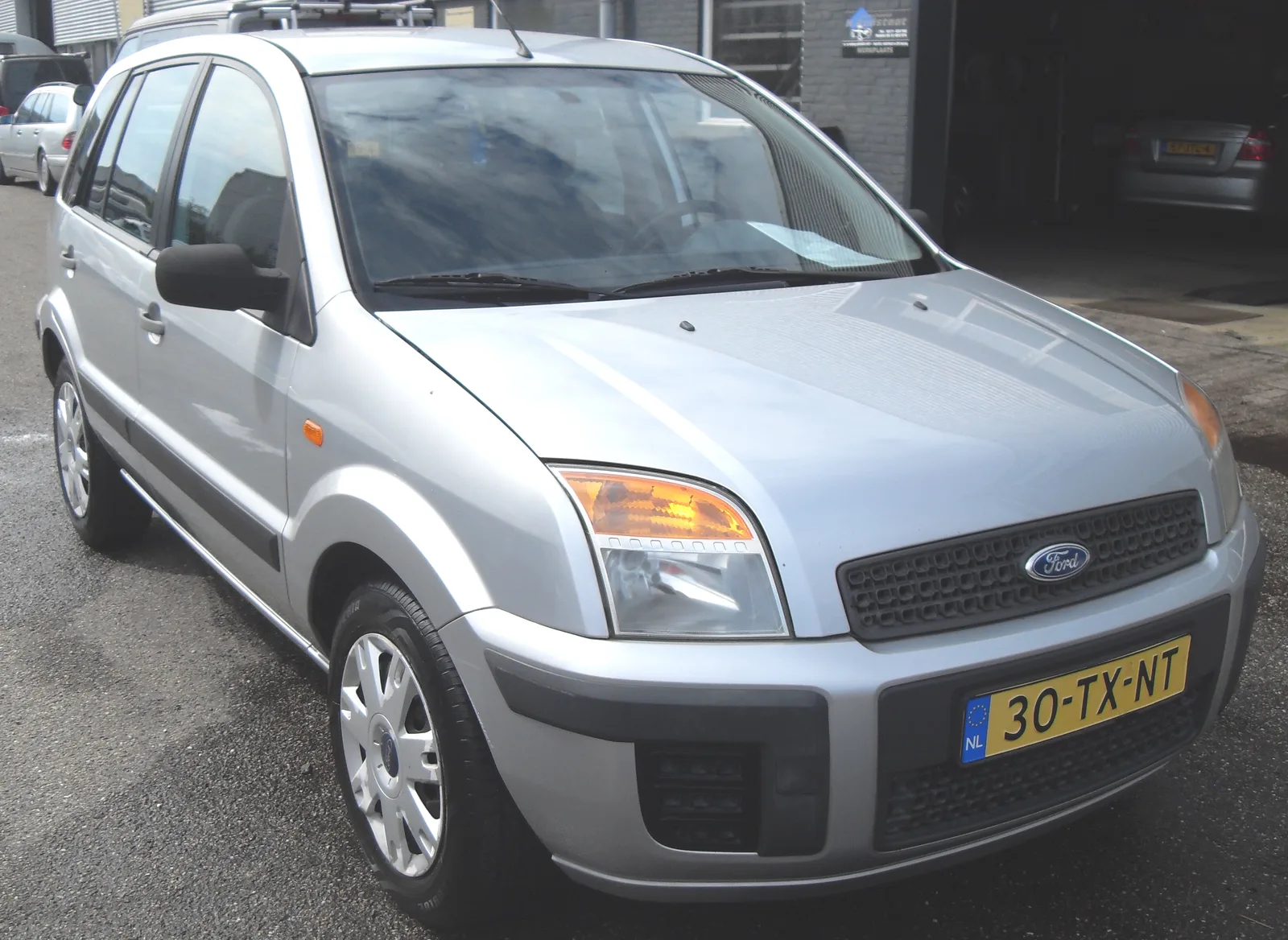 Ford Fusion (2007) — foto 1