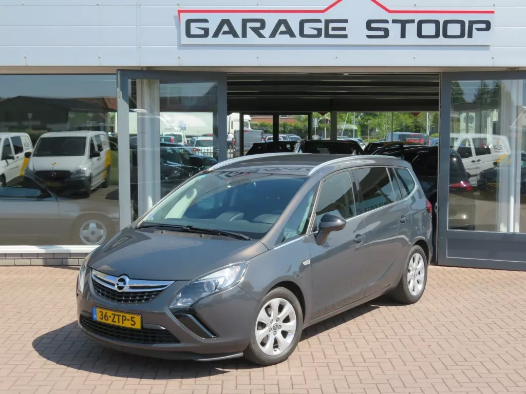 Opel Zafira (2013) — foto 1
