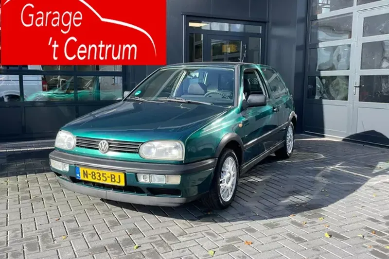 Volkswagen Golf (1996)