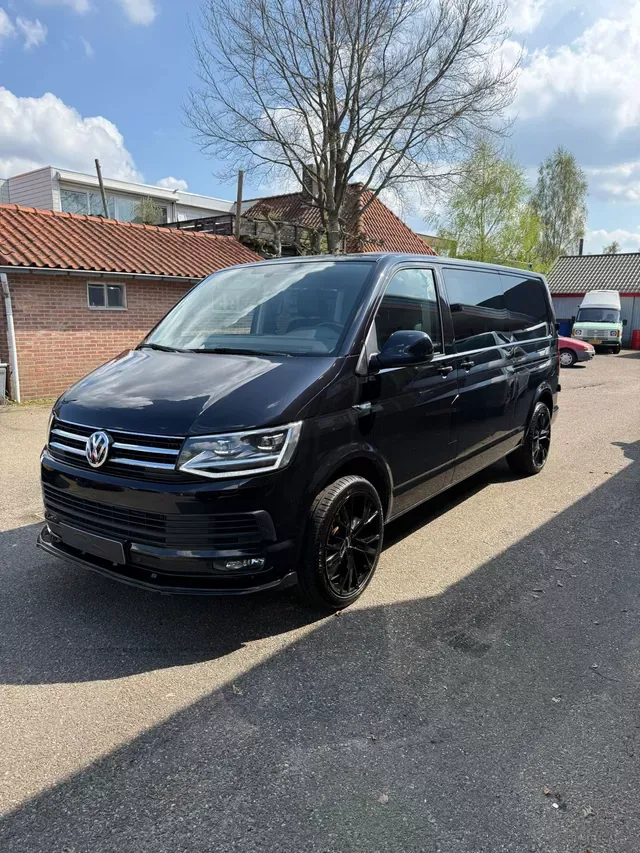 Volkswagen Transporter (2019) — foto 1