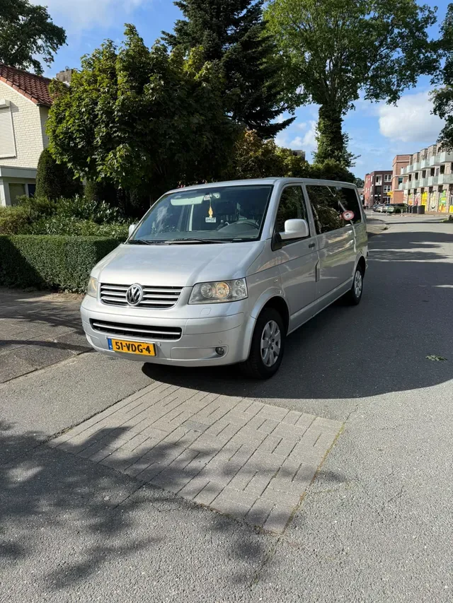 Volkswagen Transporter (2007) — foto 1
