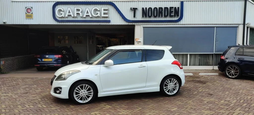 Suzuki Swift (2012) — foto 1