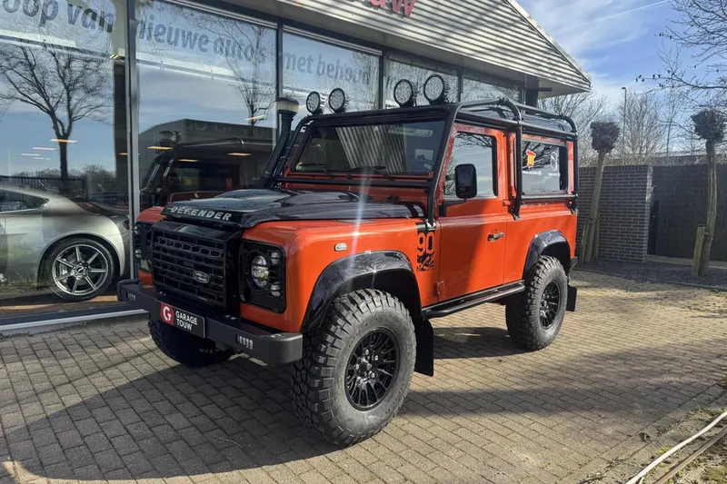 Land Rover Defender (2016)