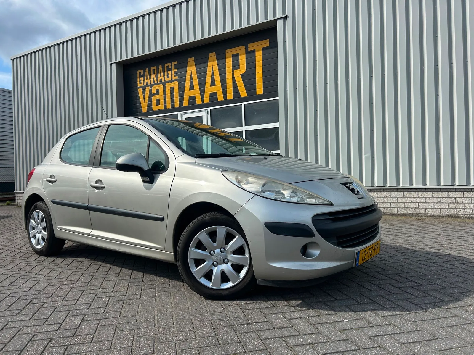 Peugeot 207 (2007) — foto 1