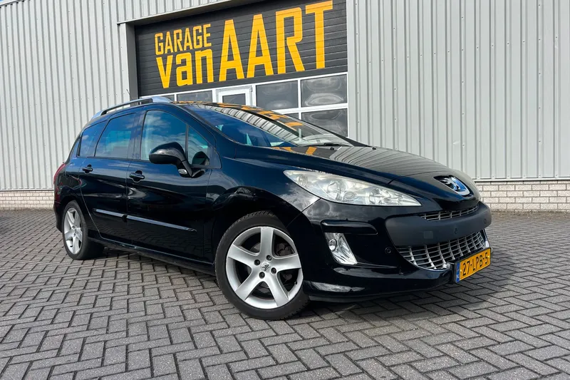 Peugeot 308 (2010)