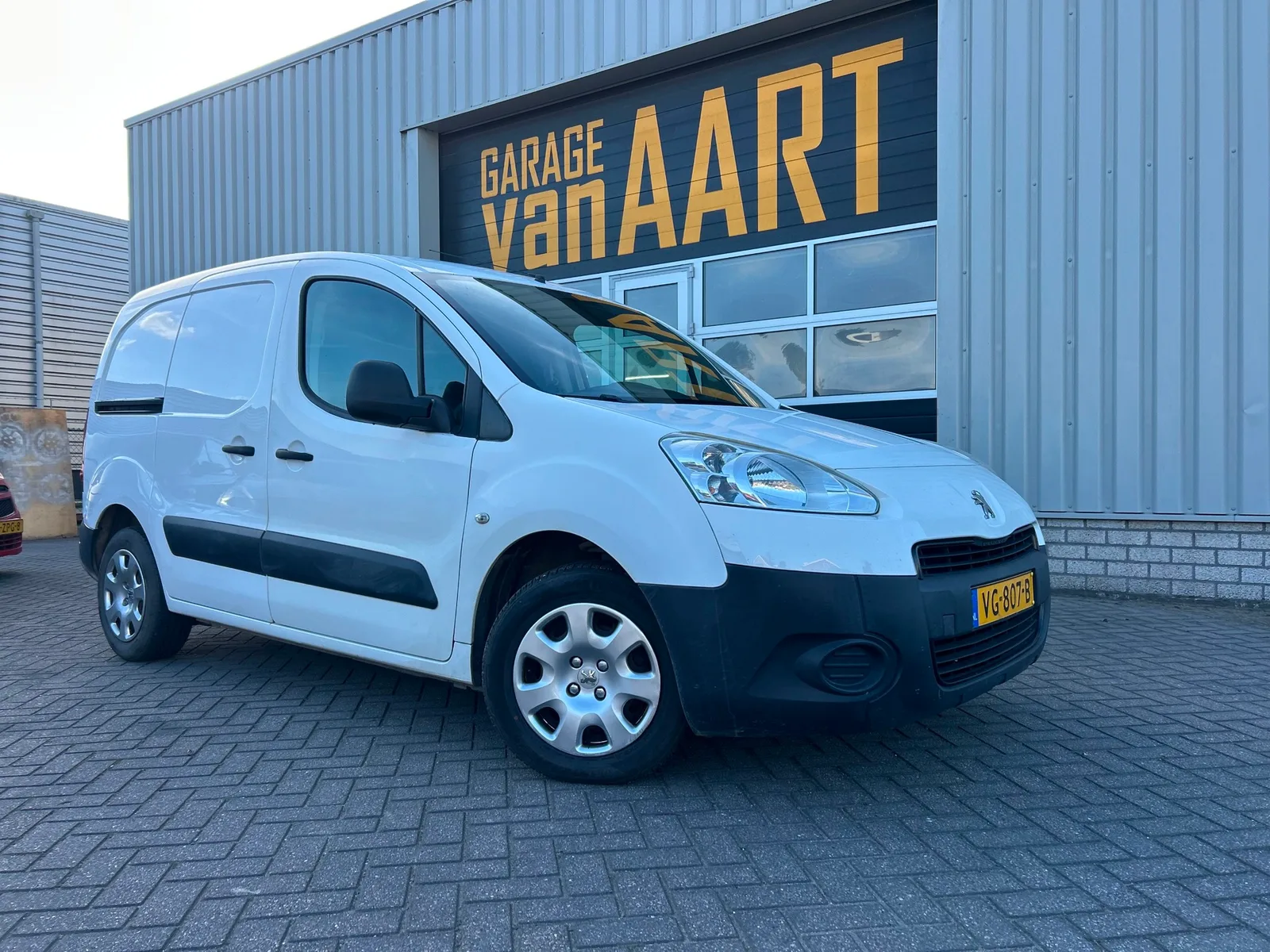 Peugeot Partner (2013) — foto 1
