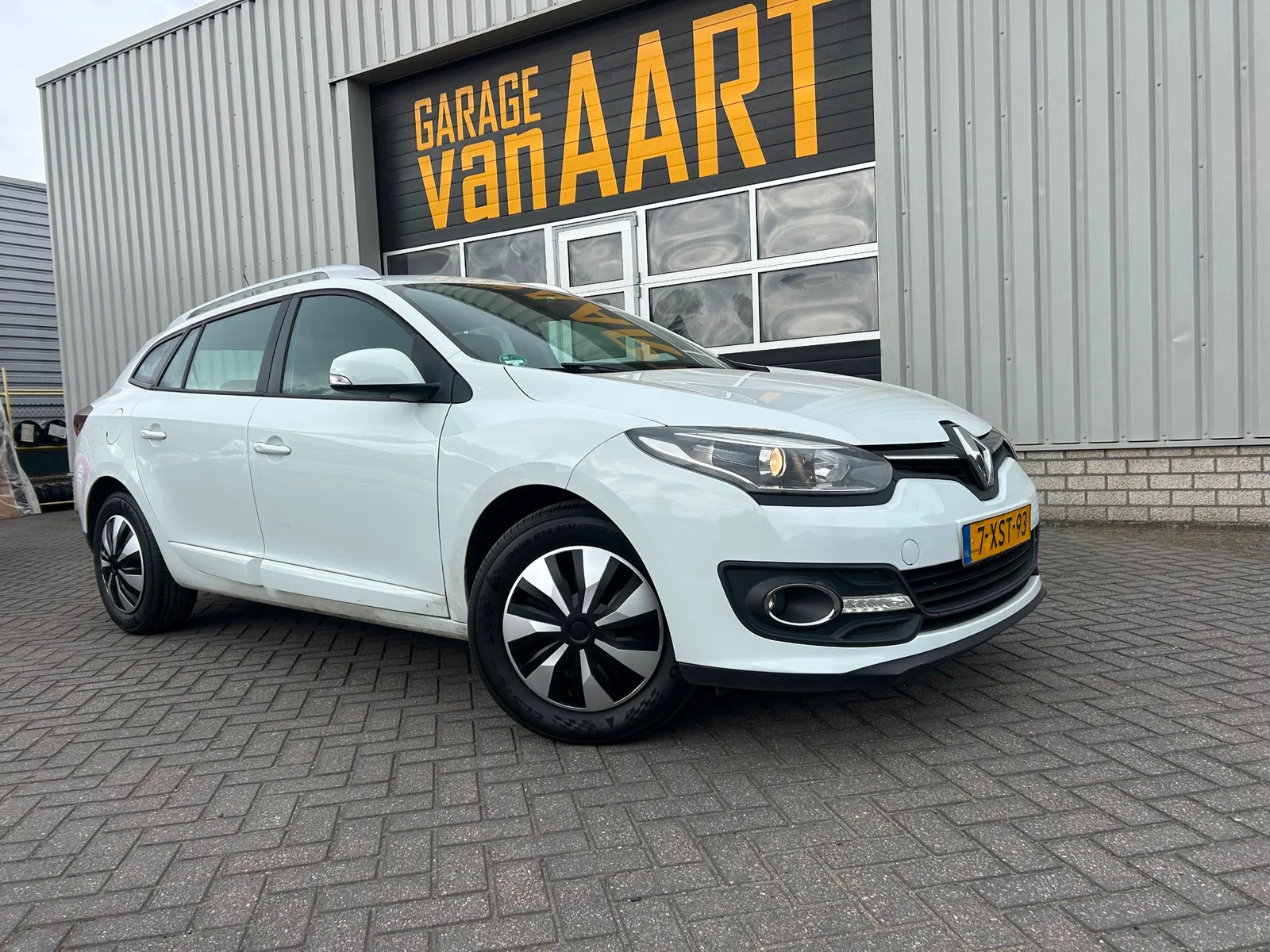 Renault Mégane (2014) — foto 1