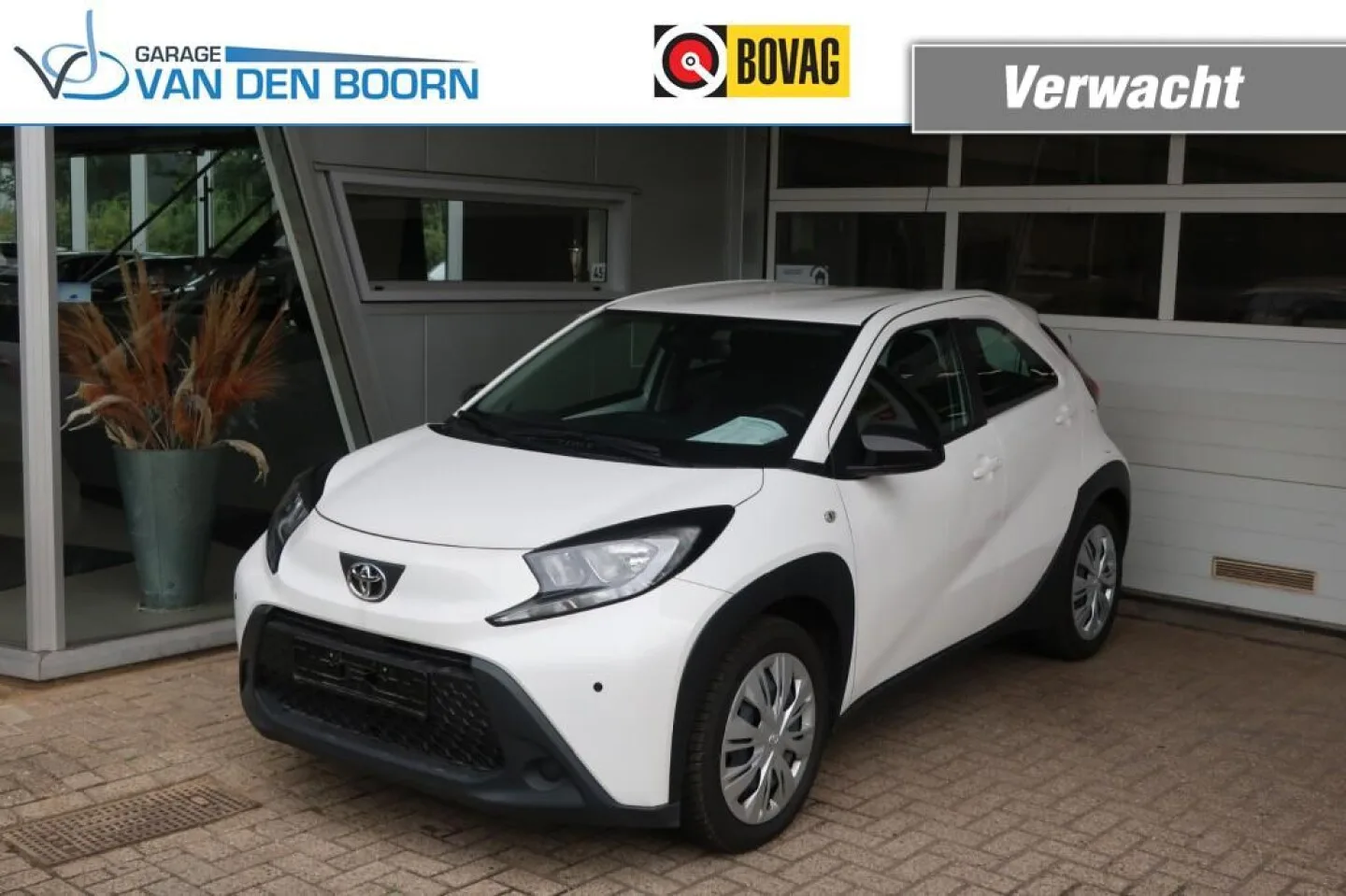 Toyota Aygo X (2023) — foto 1