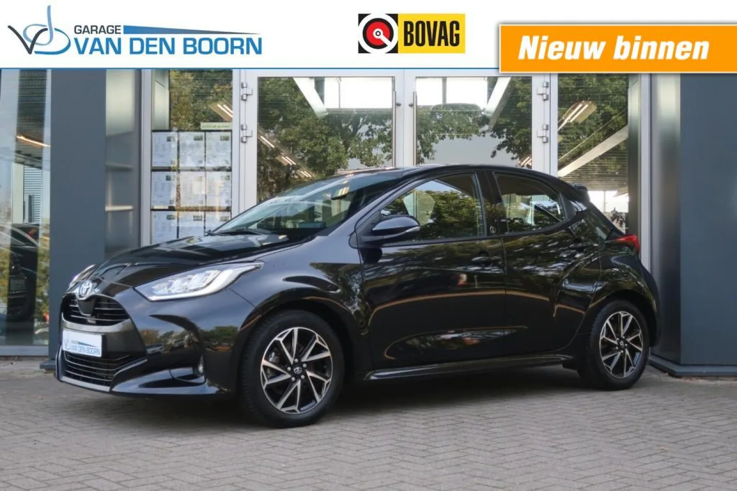 Toyota Yaris (2022) — foto 1