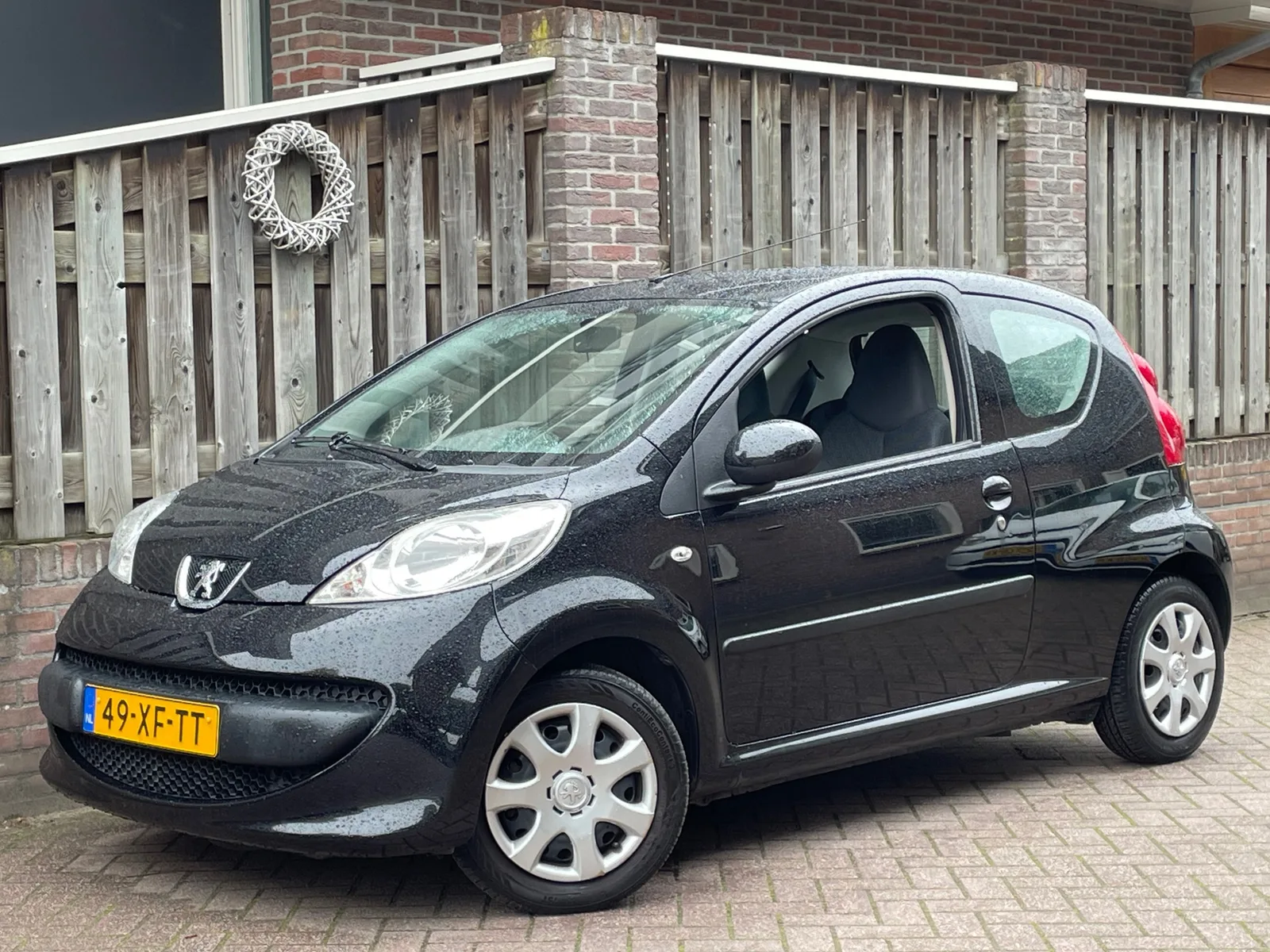 Peugeot 107 (2007) — foto 1