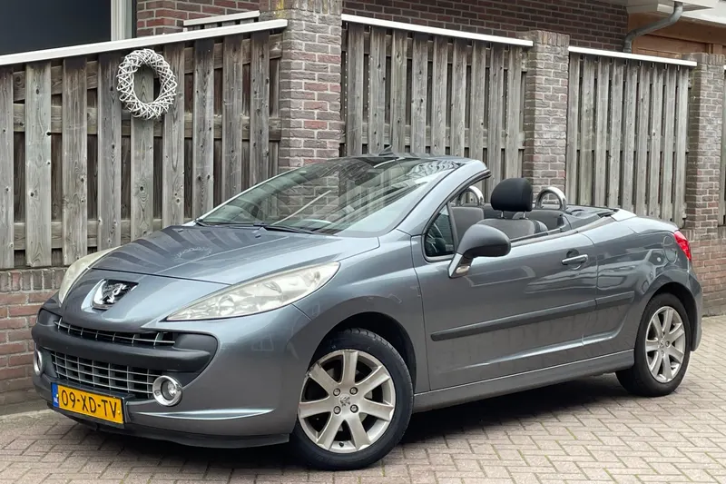 Peugeot 207 (2007)