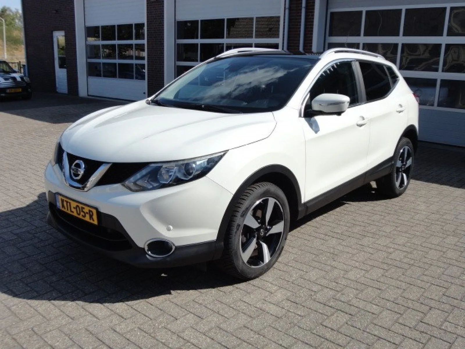 Nissan Qashqai (2016) — foto 1