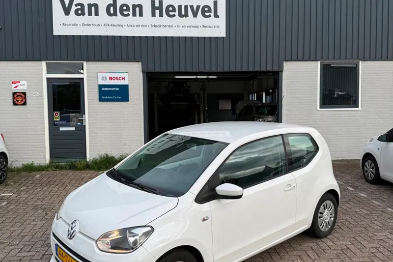 Volkswagen Up! (2012)