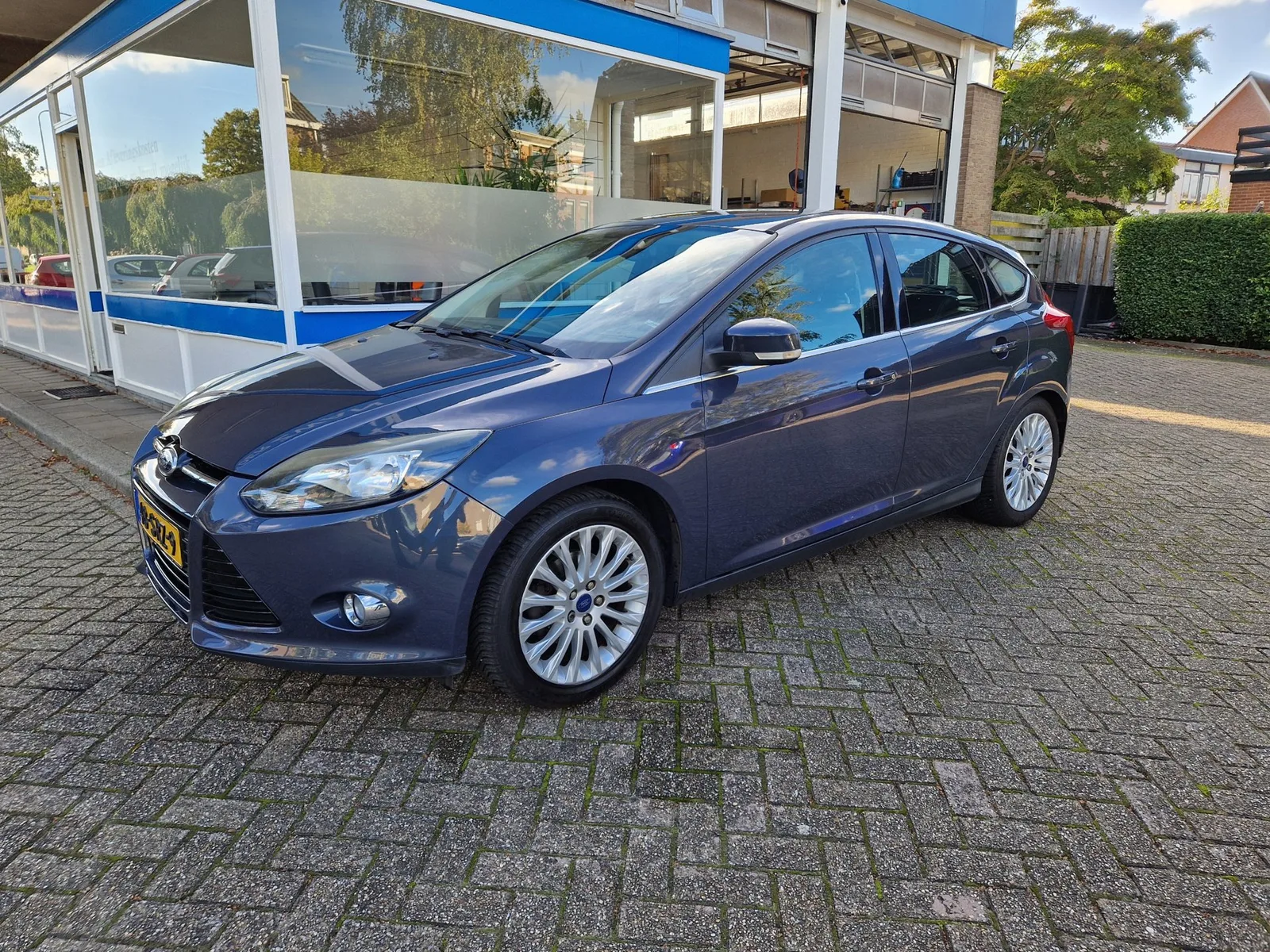 Ford Focus (2011) — foto 1