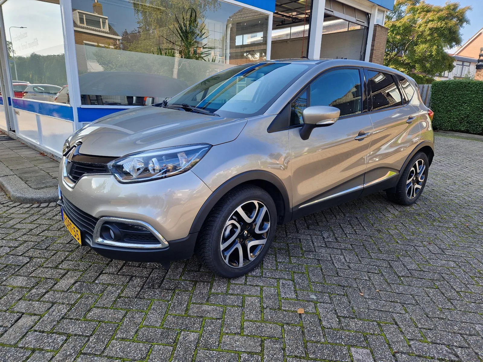 Renault Captur (2013) — foto 1