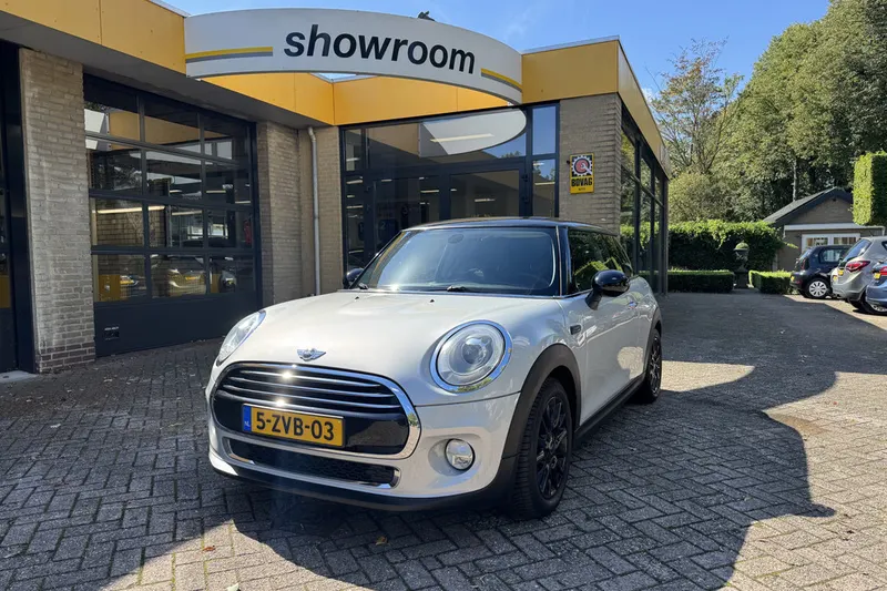 MINI Cooper (2015)