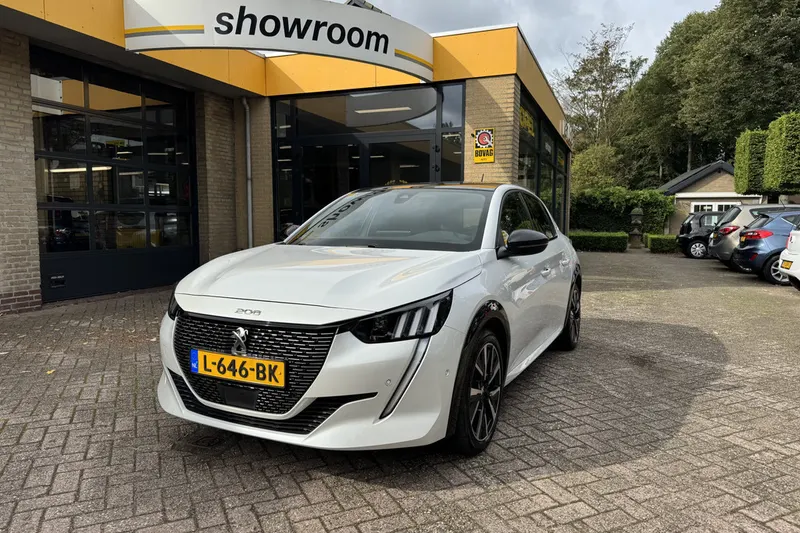 Peugeot 208 (2021)