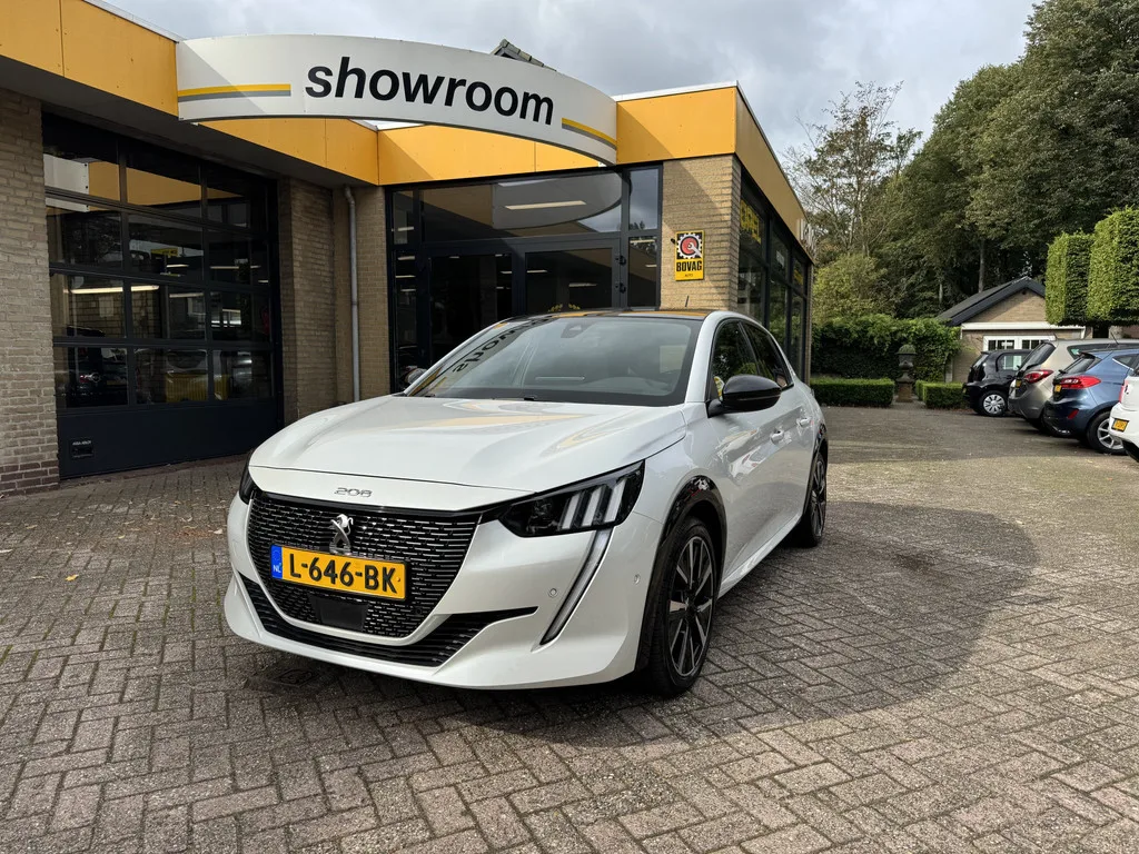 Peugeot 208 (2021) — foto 1