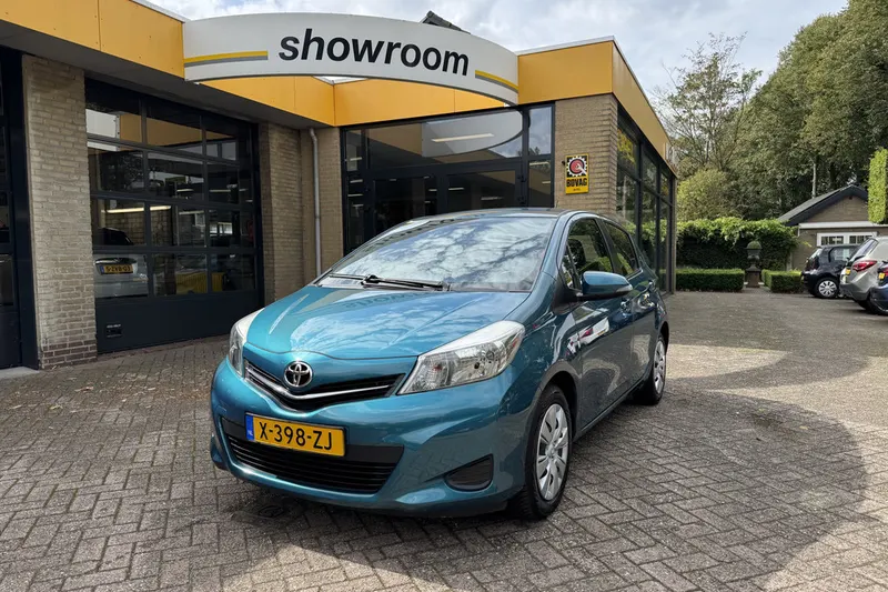 Toyota Yaris (2012)