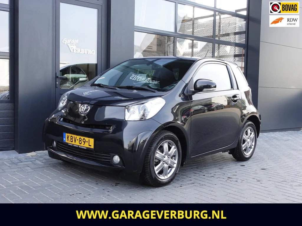 Toyota iQ (2009) — foto 1