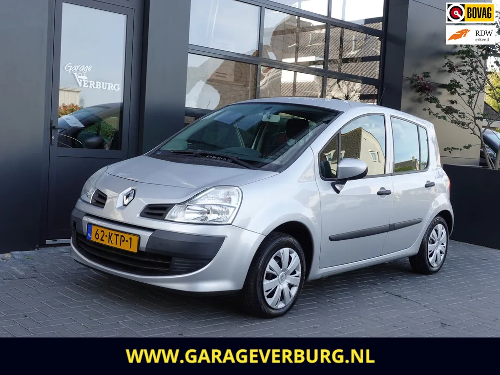 Renault Modus (2010) — foto 1