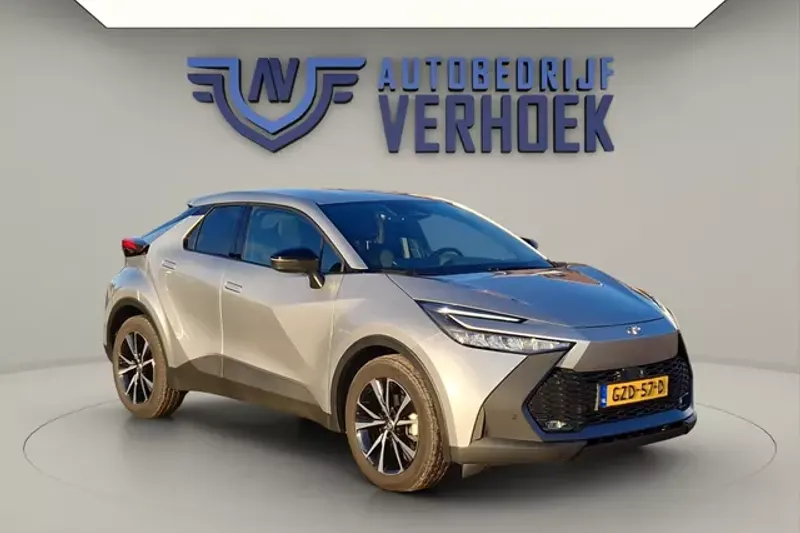 Toyota C-HR (2024)