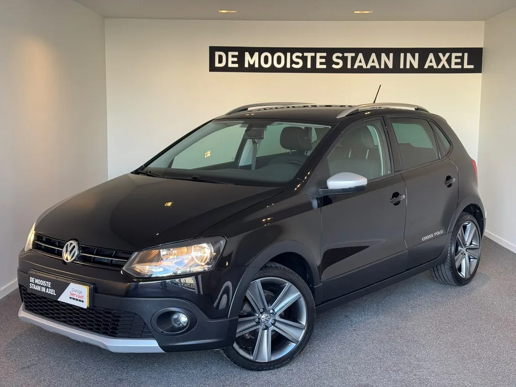 Volkswagen Polo (2015) — foto 1