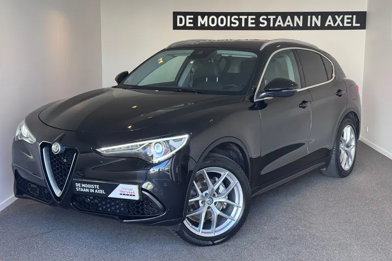 Alfa Romeo Stelvio (2018)