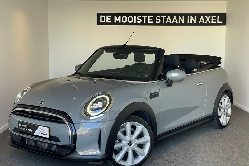 MINI Cabrio (2021)