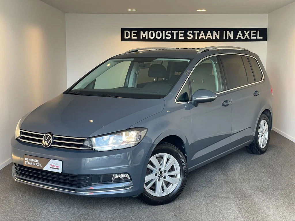 Volkswagen Touran (2020) — foto 1