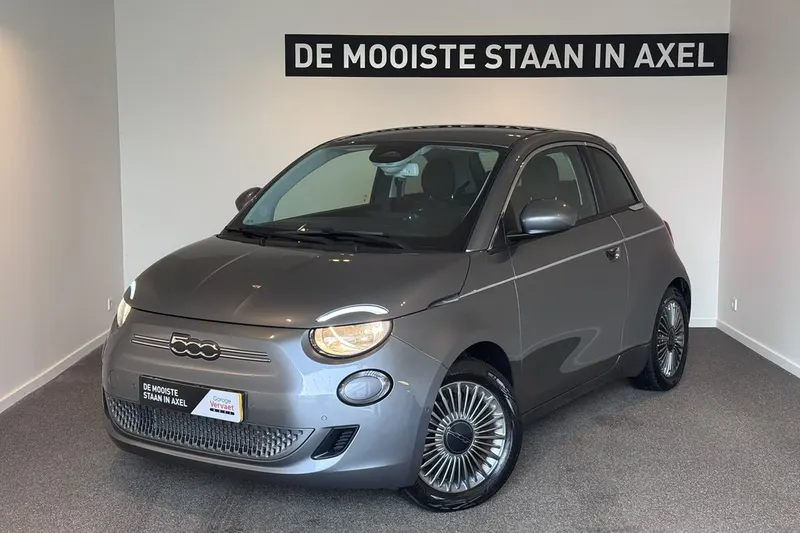 Fiat 500 (2023)