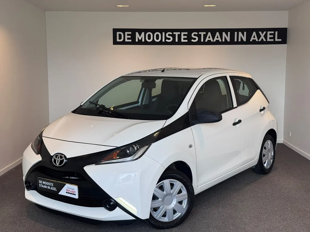 Toyota Aygo (2017) — foto 1