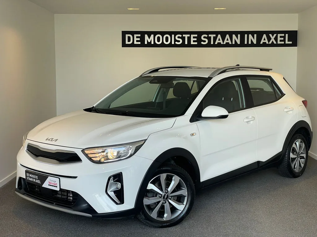 Kia Stonic (2023) — foto 1