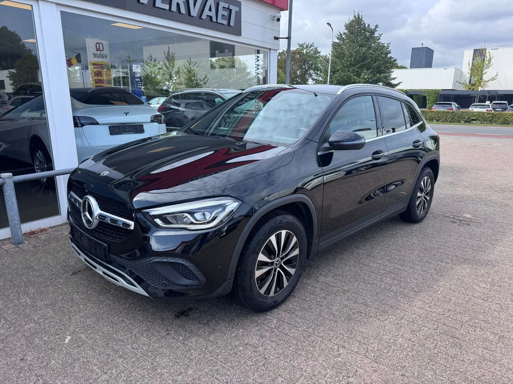 Mercedes-Benz GLA-Klasse (2022) — foto 1