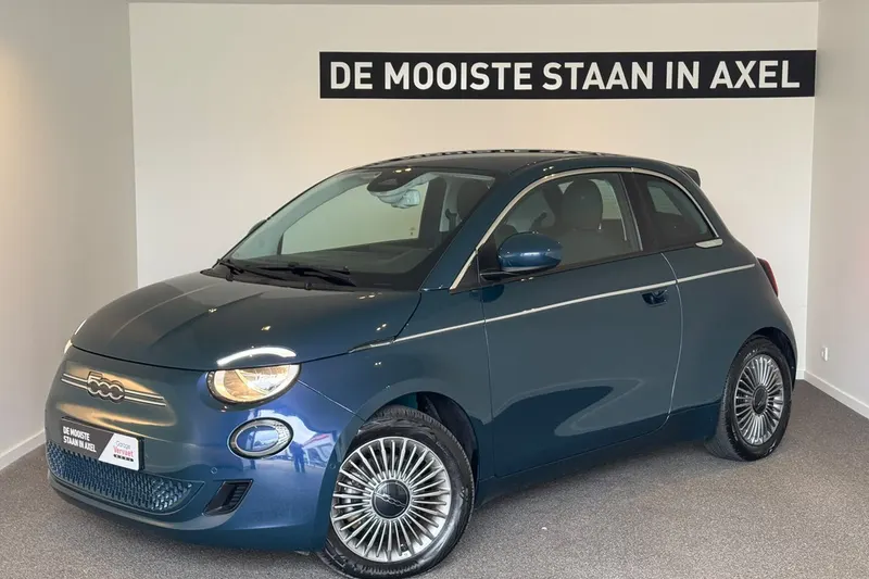 Fiat 500 (2023)