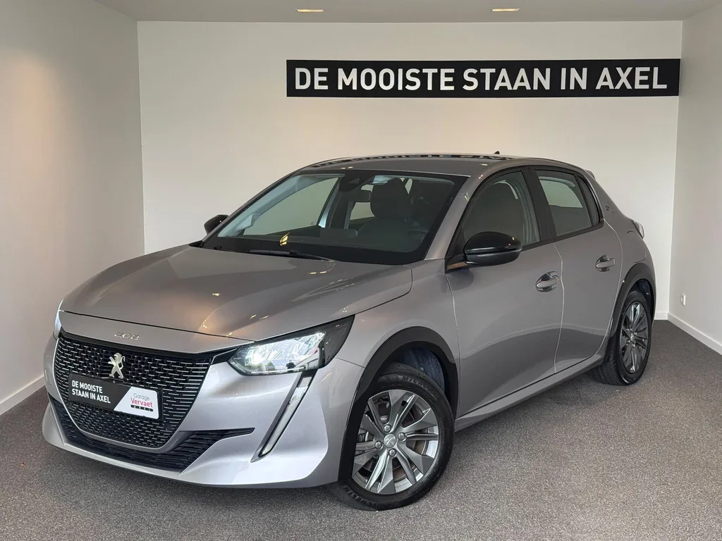 Peugeot e-208 (2022) — foto 1