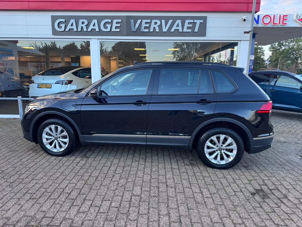 Volkswagen Tiguan (2022) — foto 1