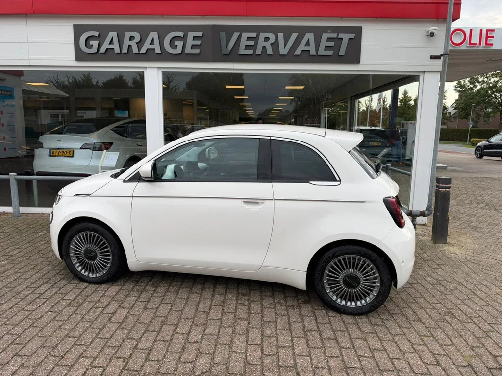 Fiat 500 (2023) — foto 1