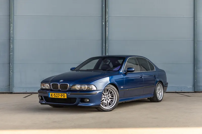 BMW M5 (1999)
