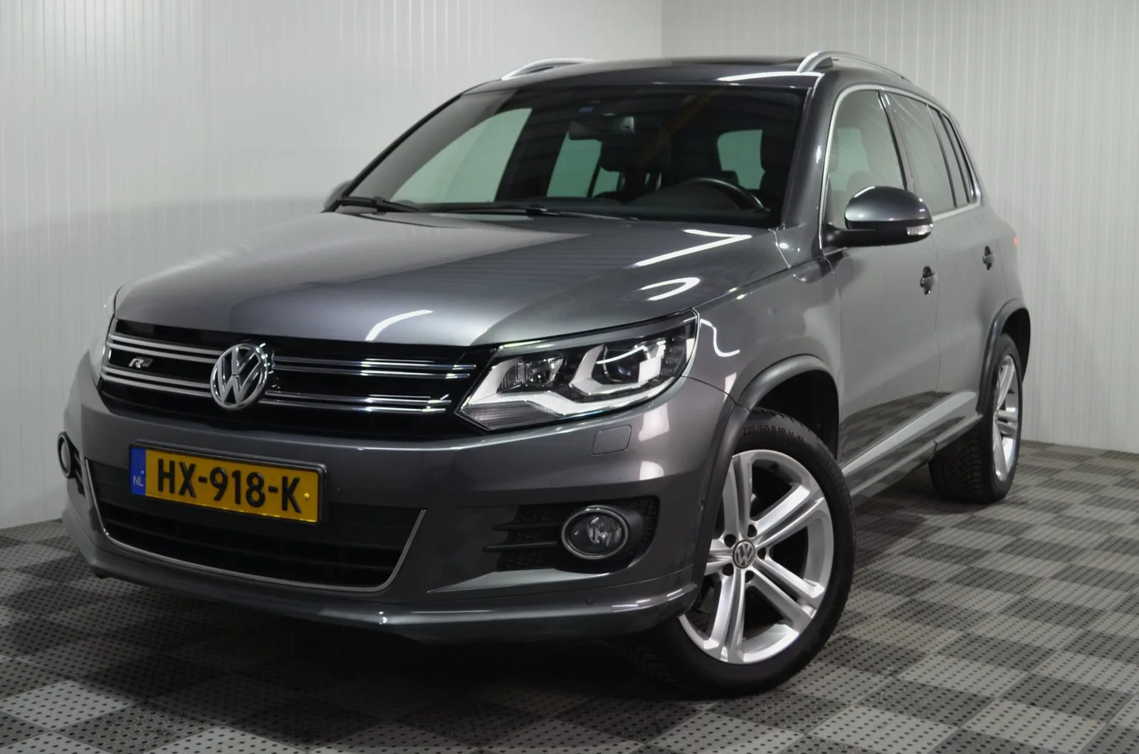 Volkswagen Tiguan (2016) — foto 1