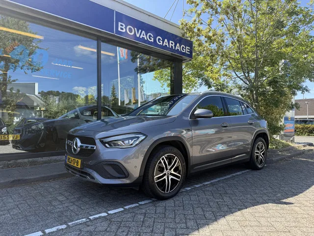 Mercedes-Benz GLA-Klasse (2021) — foto 1